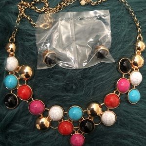 Necklace and earring set